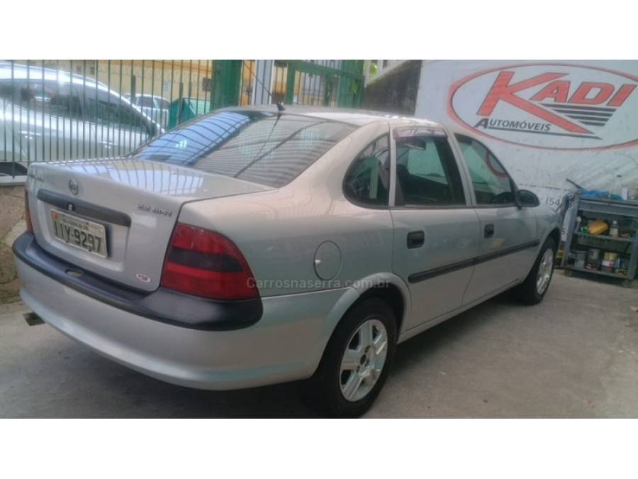 CHEVROLET - VECTRA - 1999/1999 - Prata - R$ 19.900,00