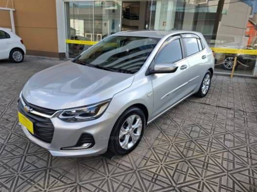 CHEVROLET - ONIX - 2020/2021 - Prata - Sob Consulta