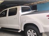 TOYOTA - HILUX - 2015/2015 - Branca - R$ 144.000,00