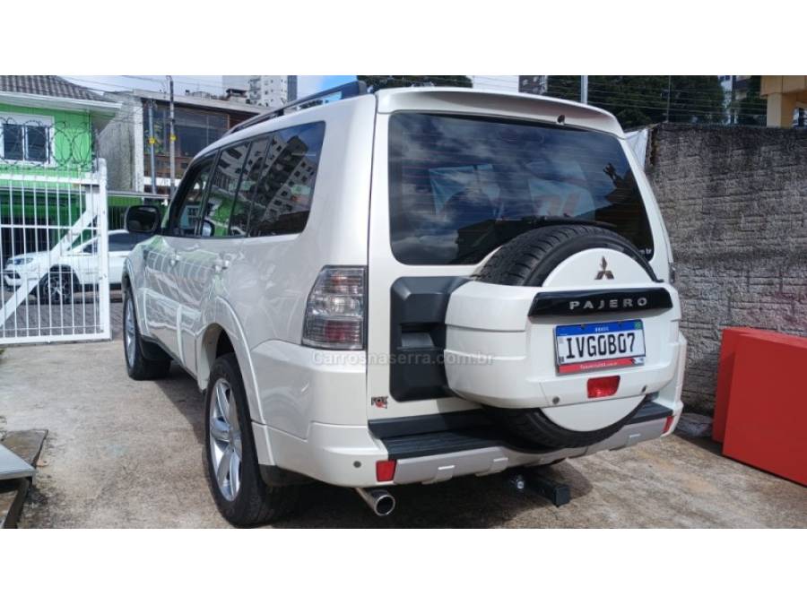 MITSUBISHI - PAJERO FULL - 2013/2014 - Branca - R$ 145.000,00