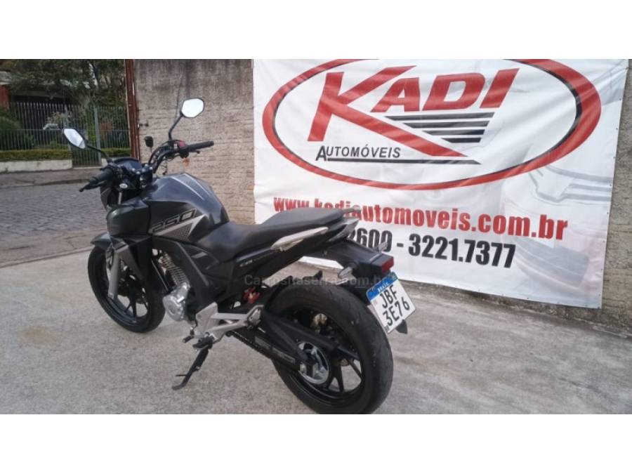 HONDA - CB 250F TWISTER - 2022/2022 - Cinza - R$ 21.900,00