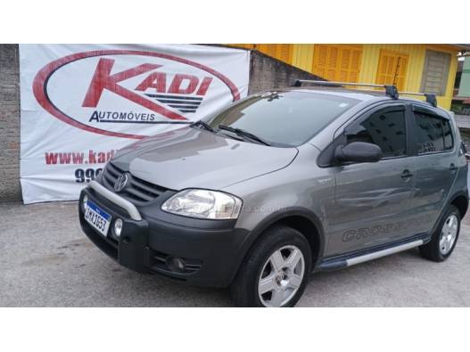 VOLKSWAGEN - CROSSFOX - 2005/2006 - Cinza - R$ 28.500,00