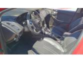 FORD - FOCUS - 2014/2015 - Vermelha - R$ 52.900,00