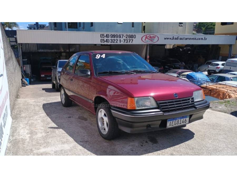 CHEVROLET - KADETT - 1994/1995 - Vermelha - R$ 15.900,00