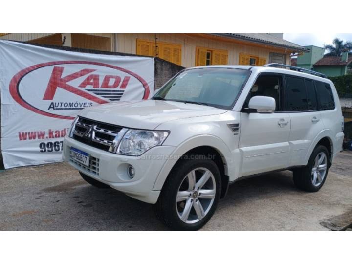 MITSUBISHI - PAJERO FULL - 2013/2014 - Branca - R$ 145.000,00