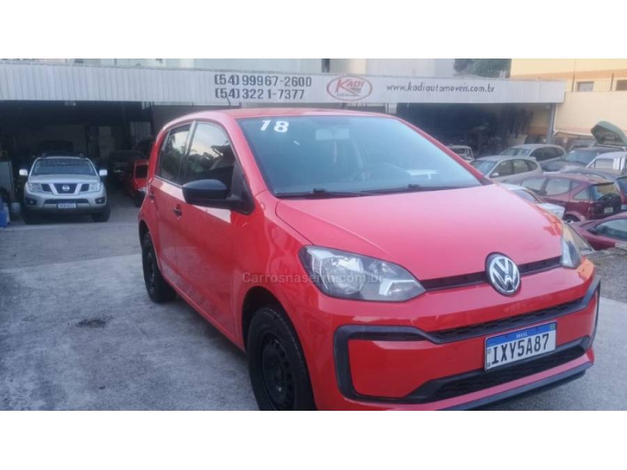 VOLKSWAGEN - UP - 2017/2018 - Dourada - R$ 46.900,00