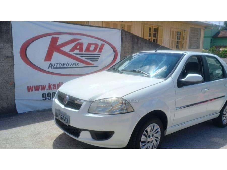 FIAT - SIENA - 2013/2014 - Branca - R$ 35.000,00