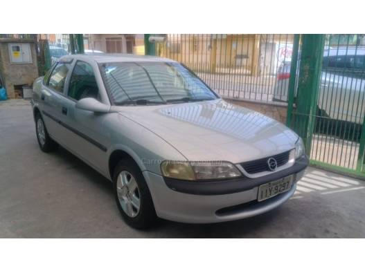 CHEVROLET - VECTRA - 1999/1999 - Prata - R$ 19.900,00