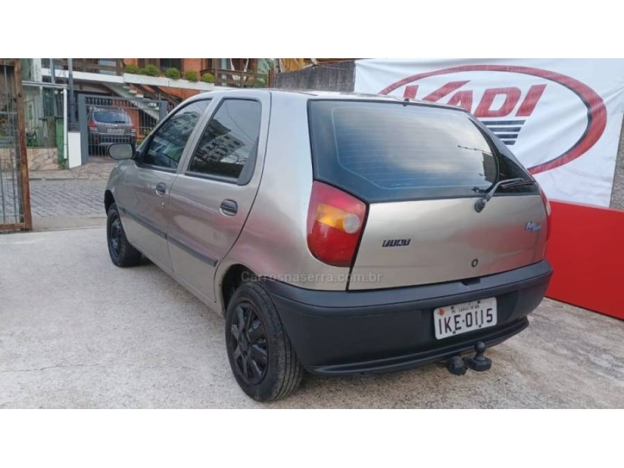 FIAT - PALIO - 2001/2001 - Prata - R$ 14.500,00