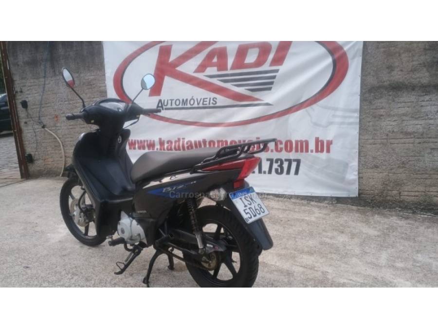 HONDA - BIZ 125 - 2011/2012 - Cinza - R$ 11.000,00