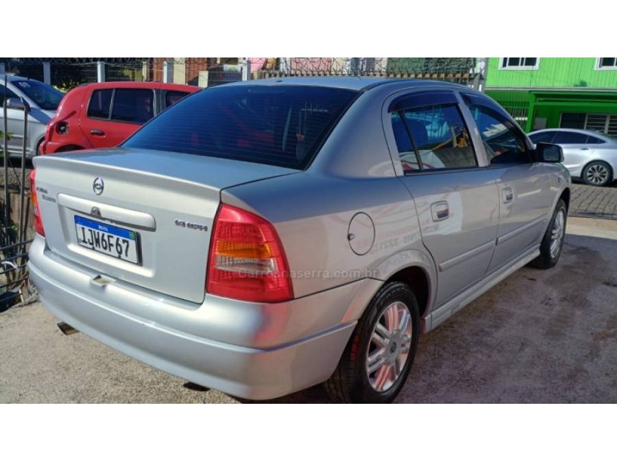 CHEVROLET - ASTRA - 2001/2001 - Prata - R$ 24.900,00