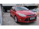 FORD - FOCUS - 2014/2015 - Vermelha - R$ 54.900,00