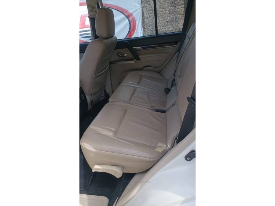 MITSUBISHI - PAJERO FULL - 2013/2014 - Branca - R$ 145.000,00